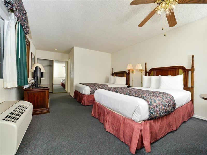 Americas Best Value Inn & Suites - לנצ'סטר מראה חיצוני תמונה